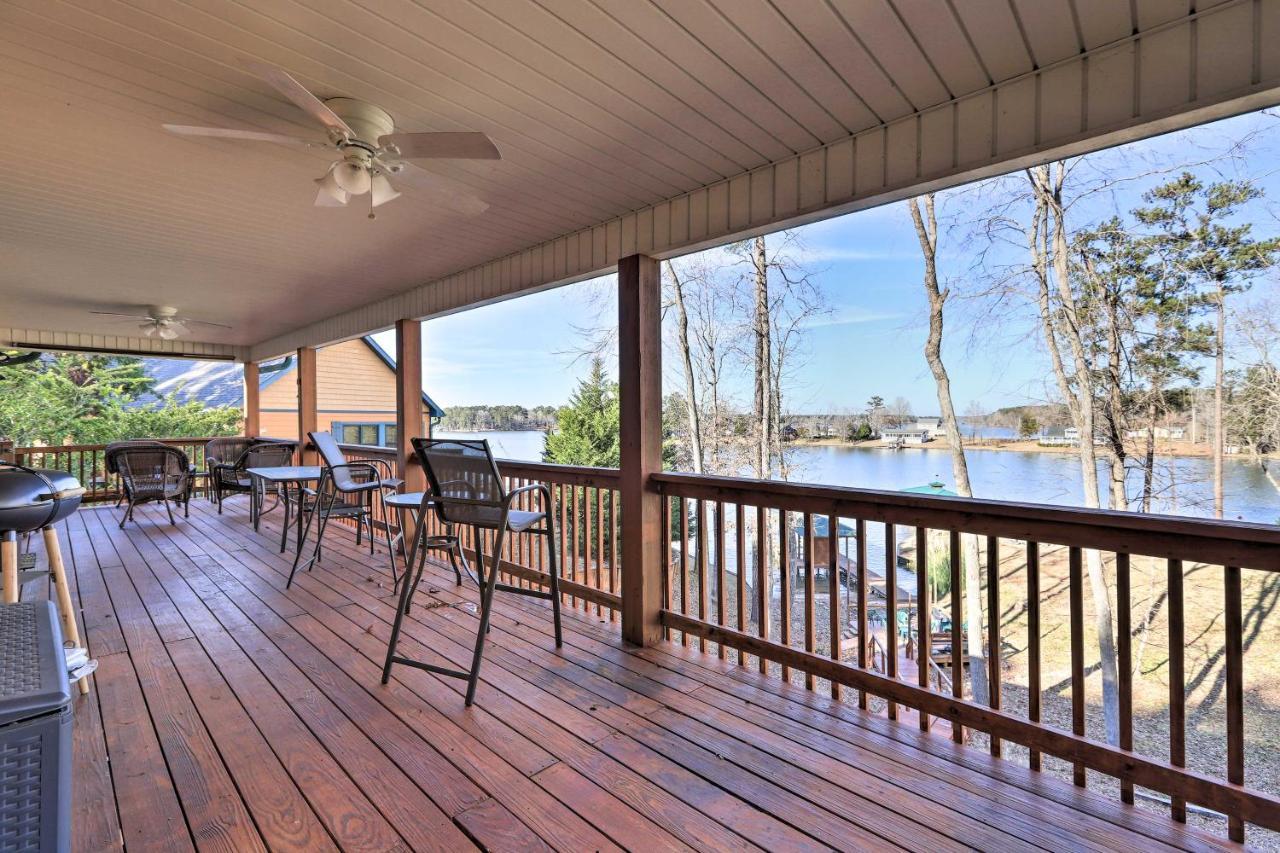Lakefront Sparta Cottage With Decks And Boat Dock Exterior photo