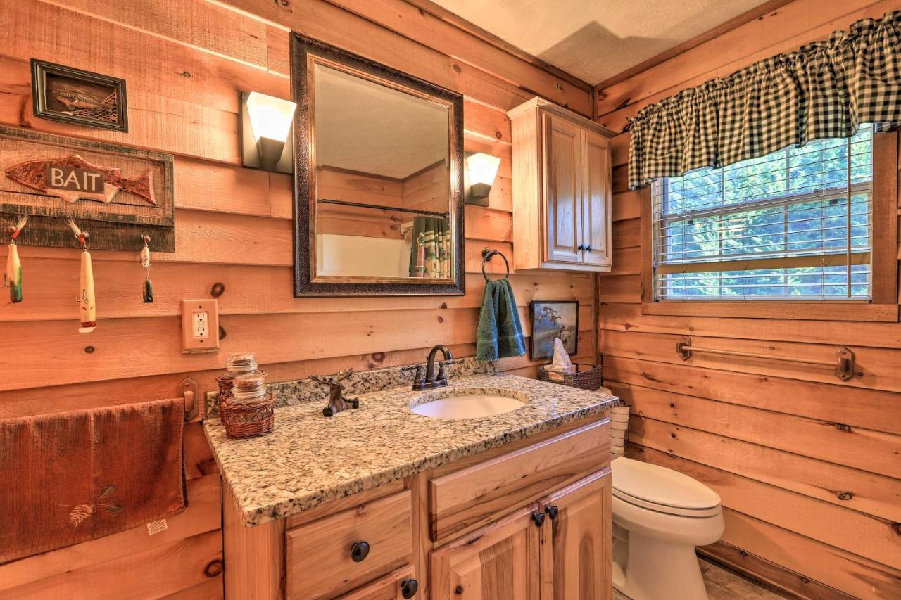 Lakefront Sparta Cottage With Decks And Boat Dock Exterior photo